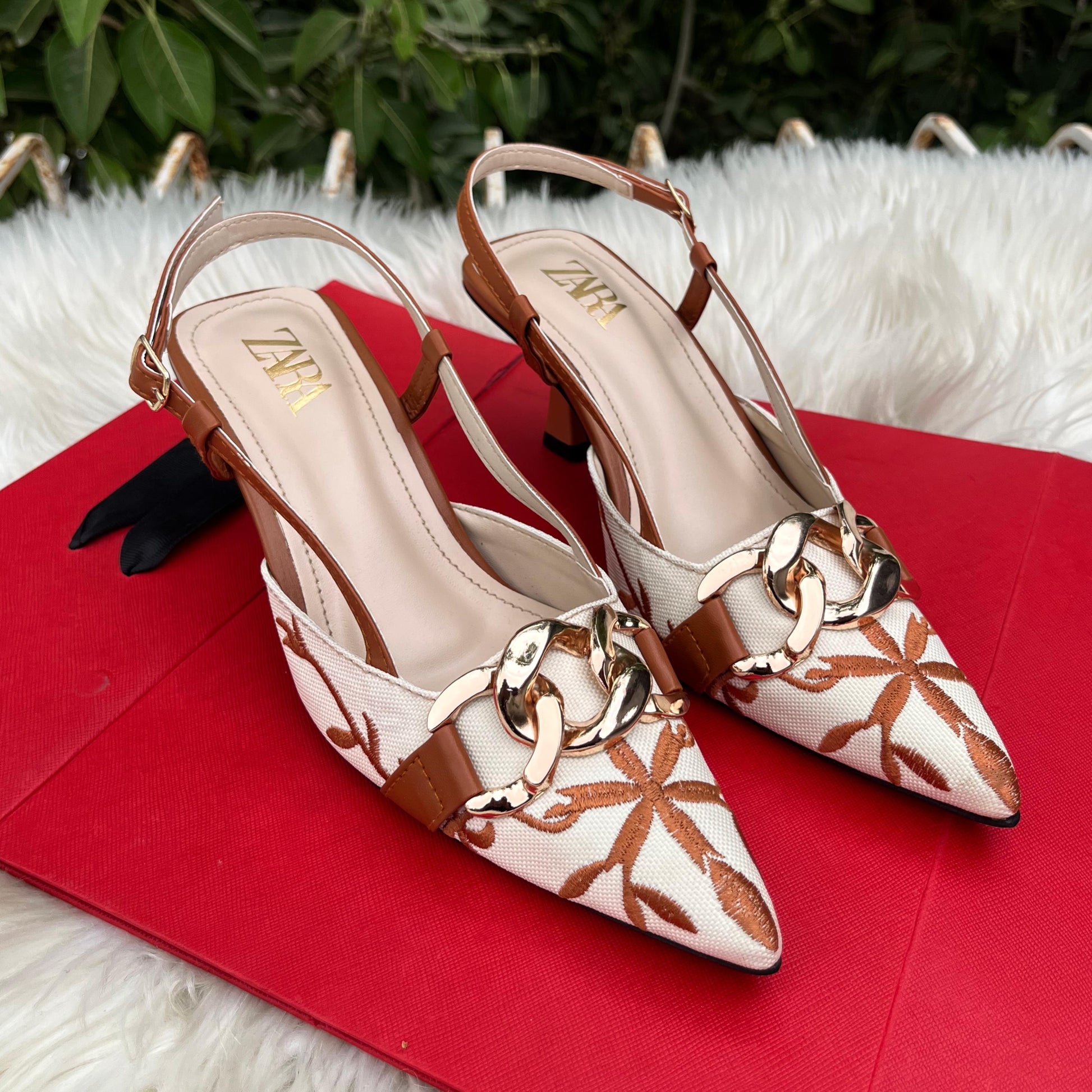 ZARA-Heel's