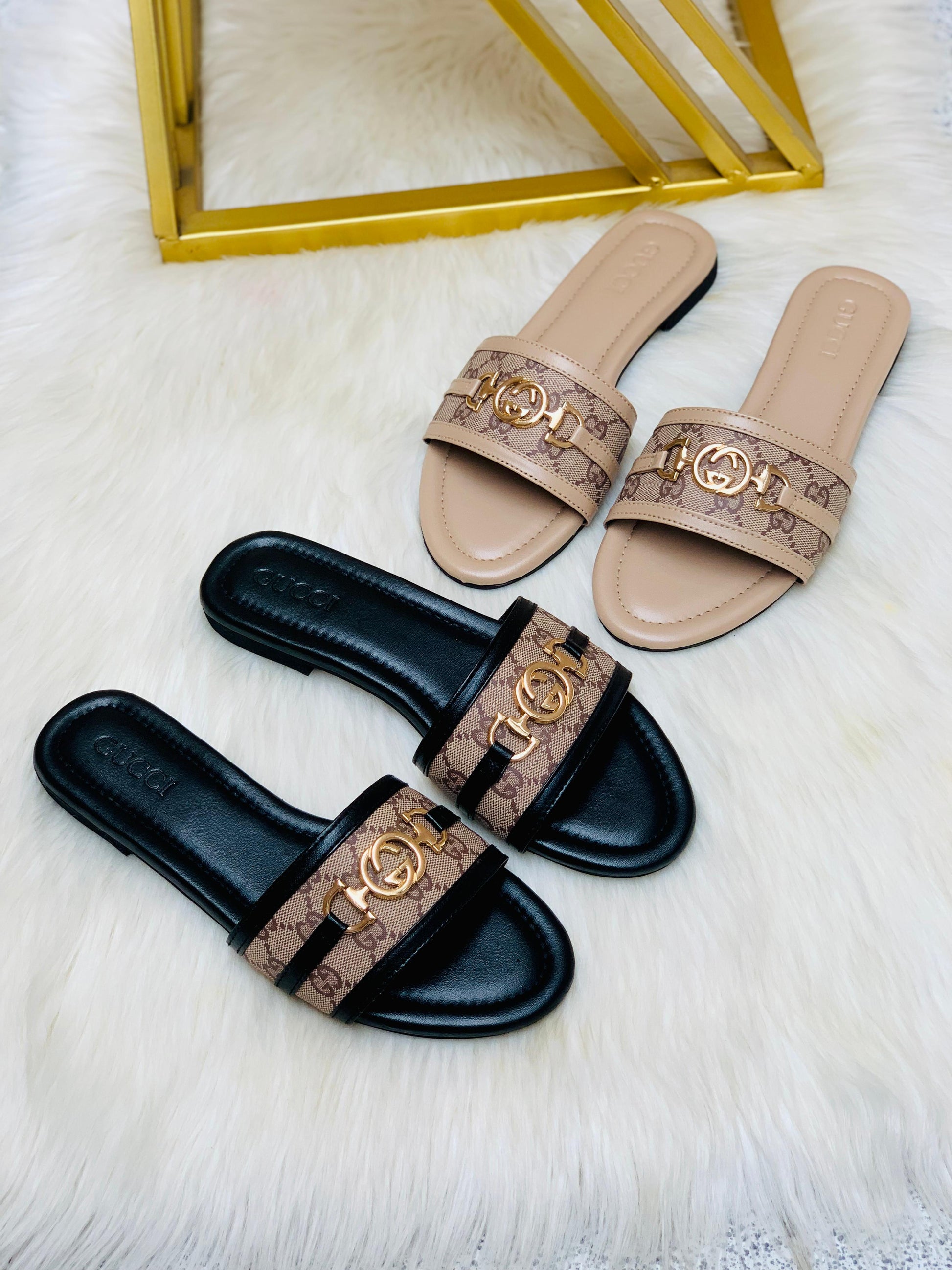Gucc-i-flat slipper...