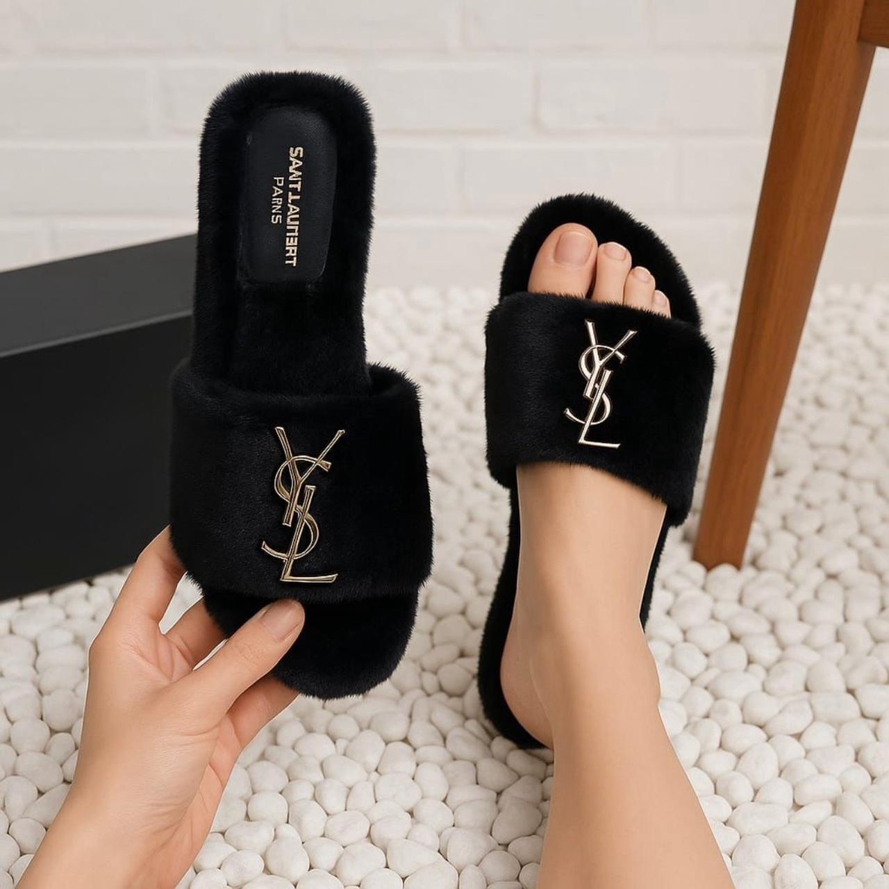 Fioure Luxury Flat Slippers - Premium Designer Footwear for Women