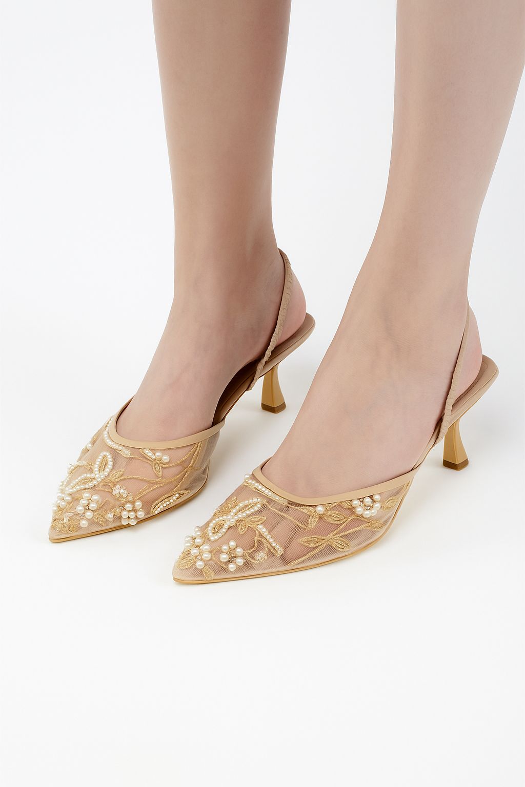Z-A-R-A EMBROIDERED NET PUMPS