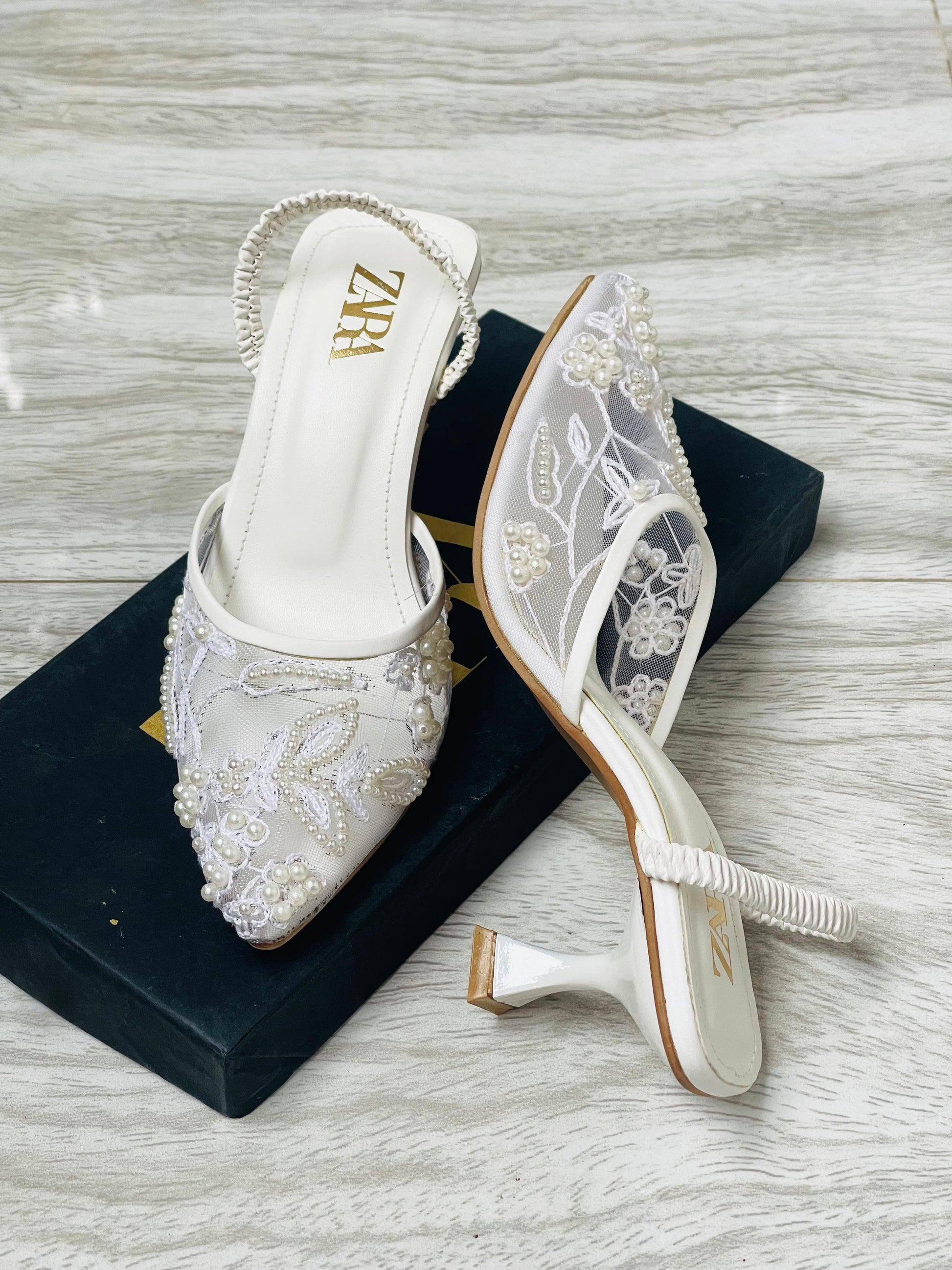 Z-A-R-A EMBROIDERED NET PUMPS