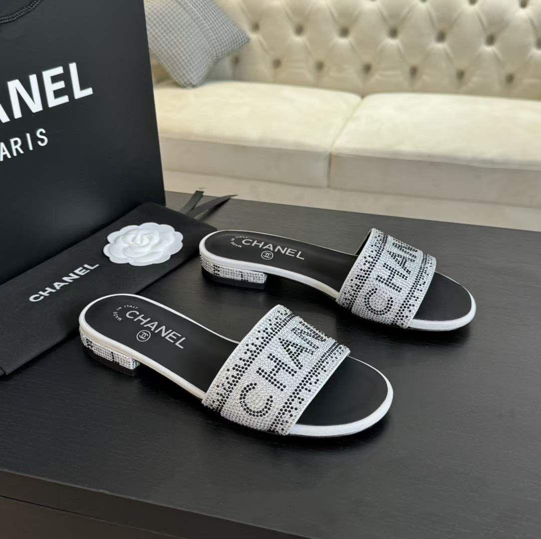 CHANEL FLAT