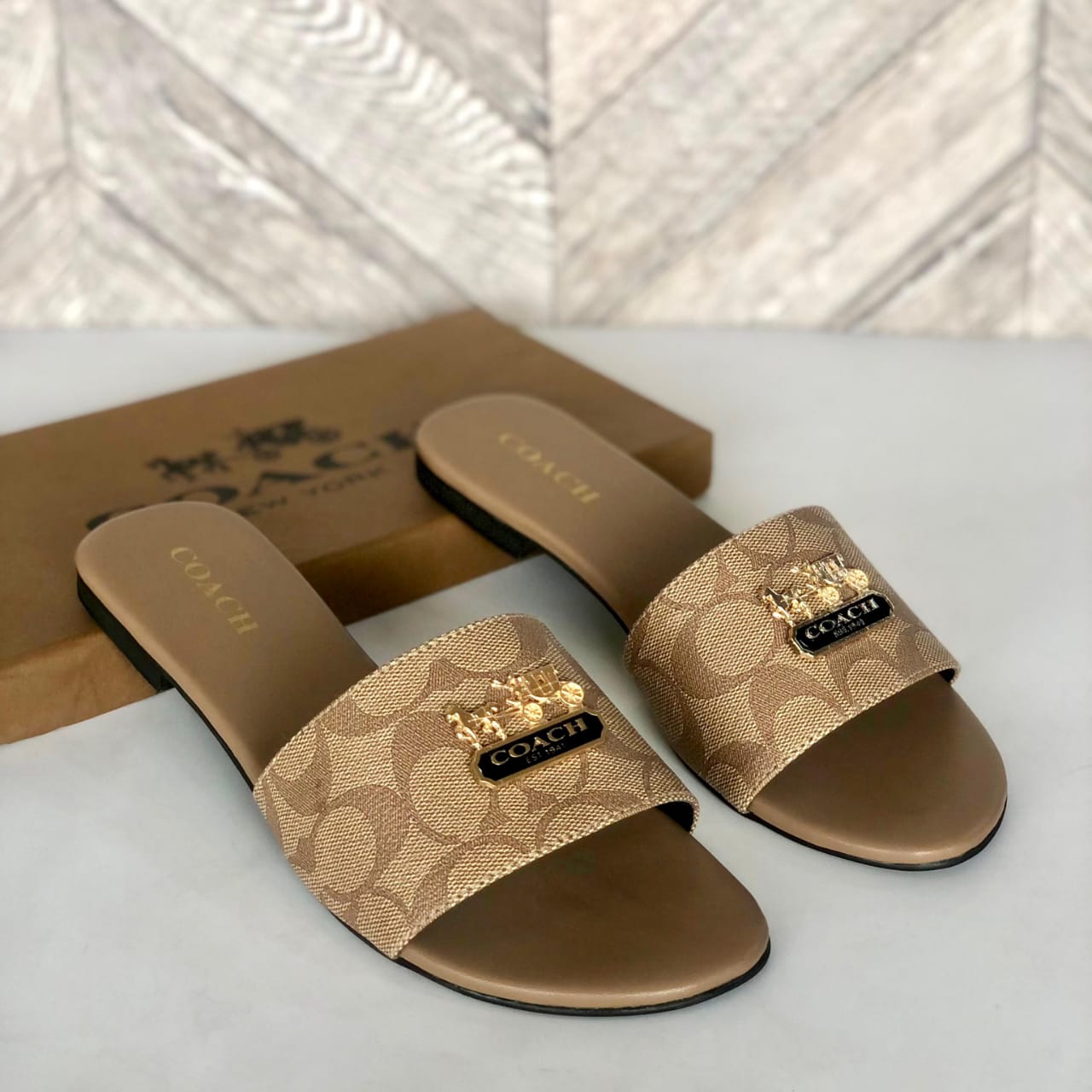COACH SLIPPERS