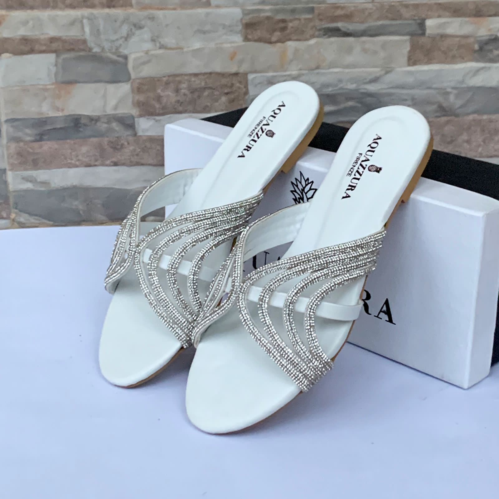AQUAZZURA STYLISH FLATS