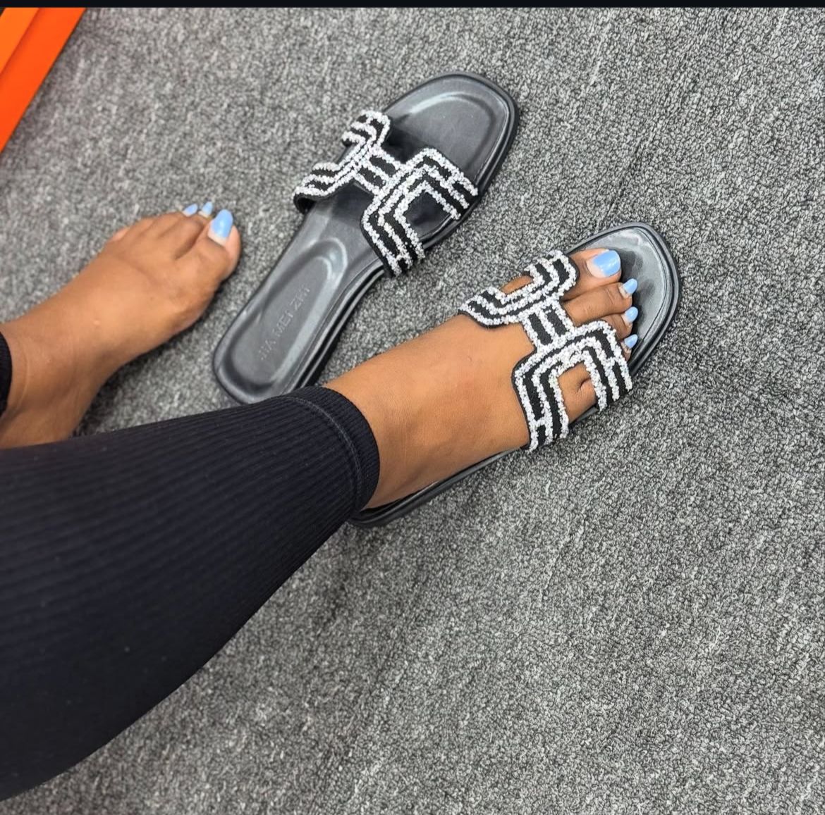 HERMES STONE SLIDES
