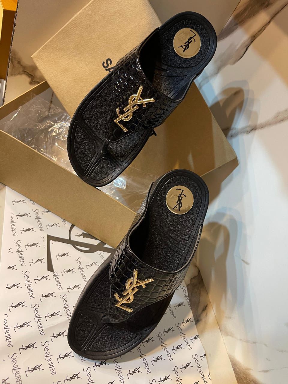 YSL FLIPFLOP