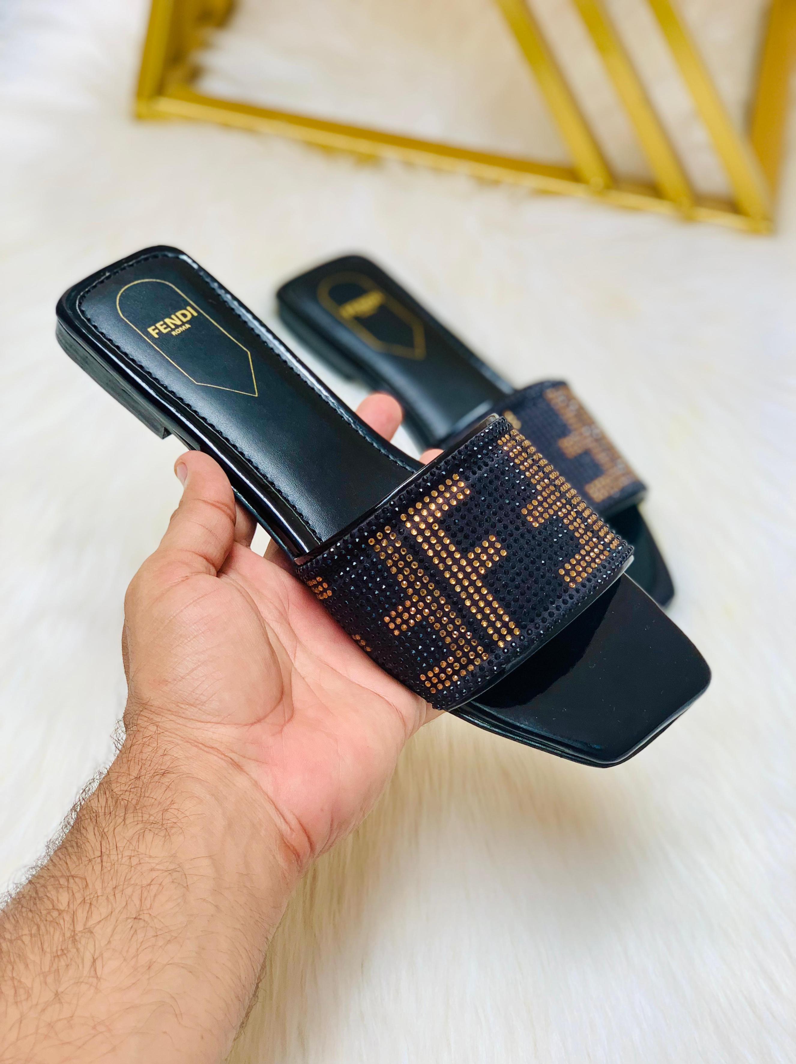 FENDI STONE SLIPPER