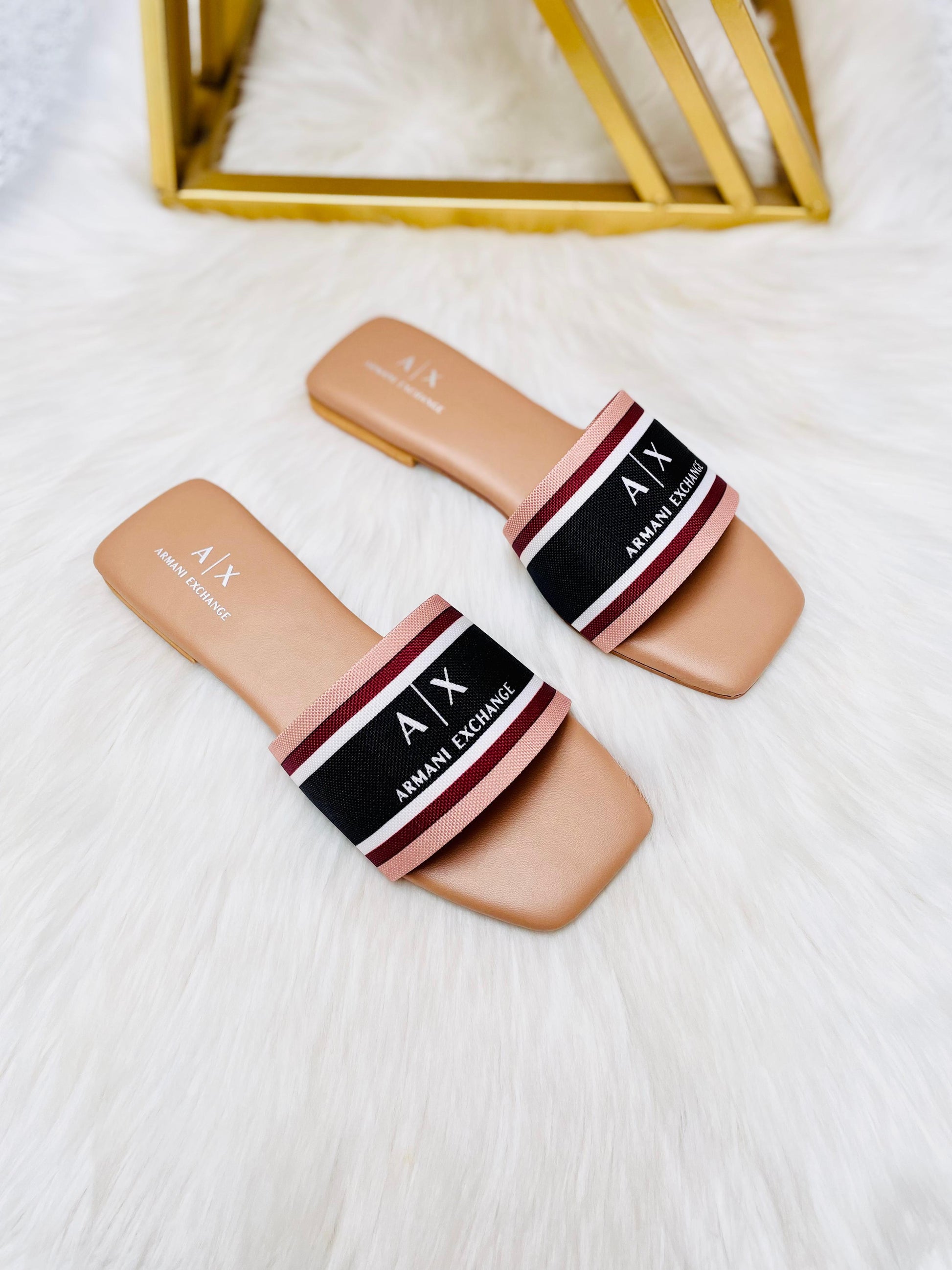 ARMANI EXCHANGE SLIPPER