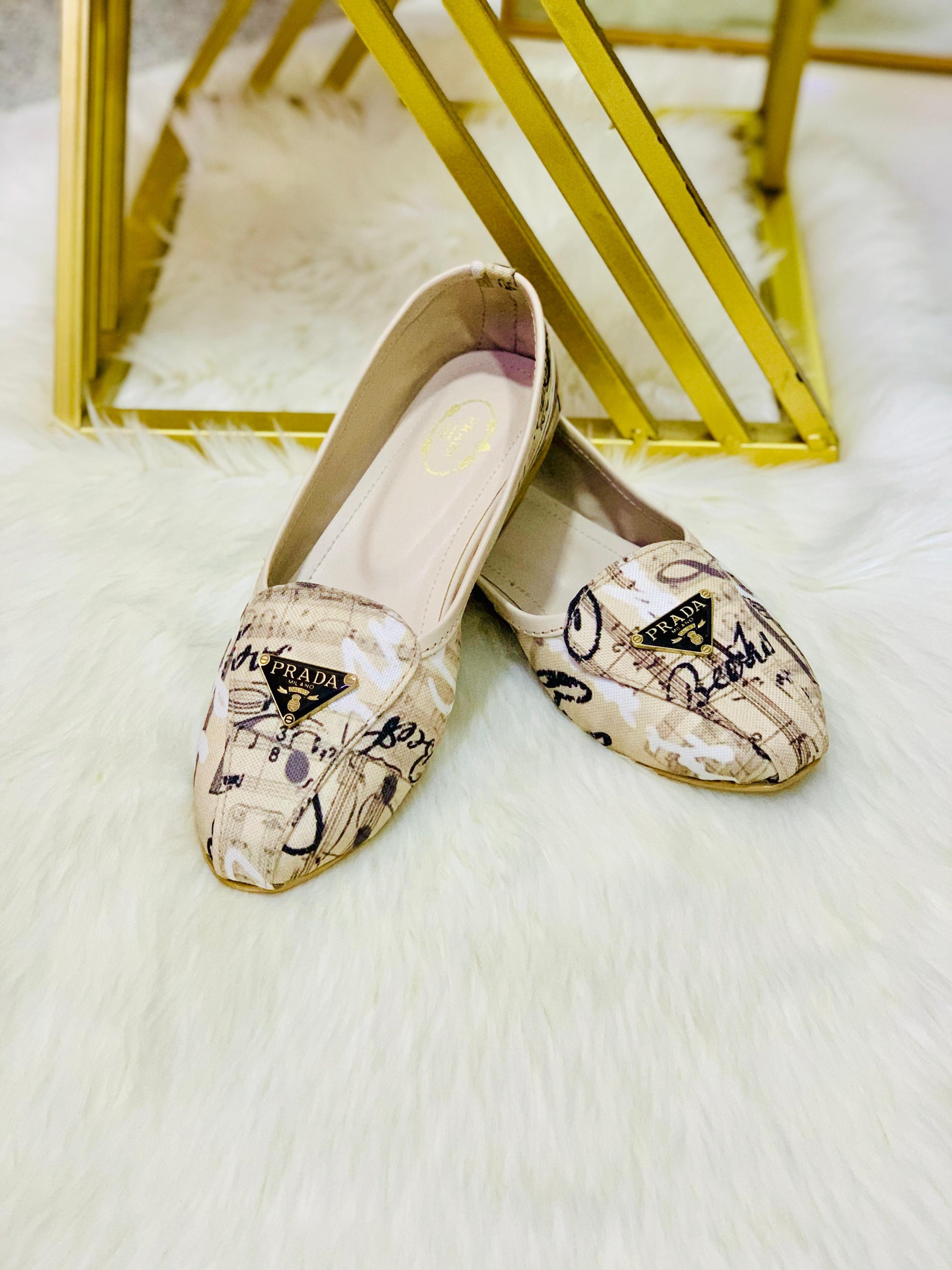PRADA MILANO PUMP