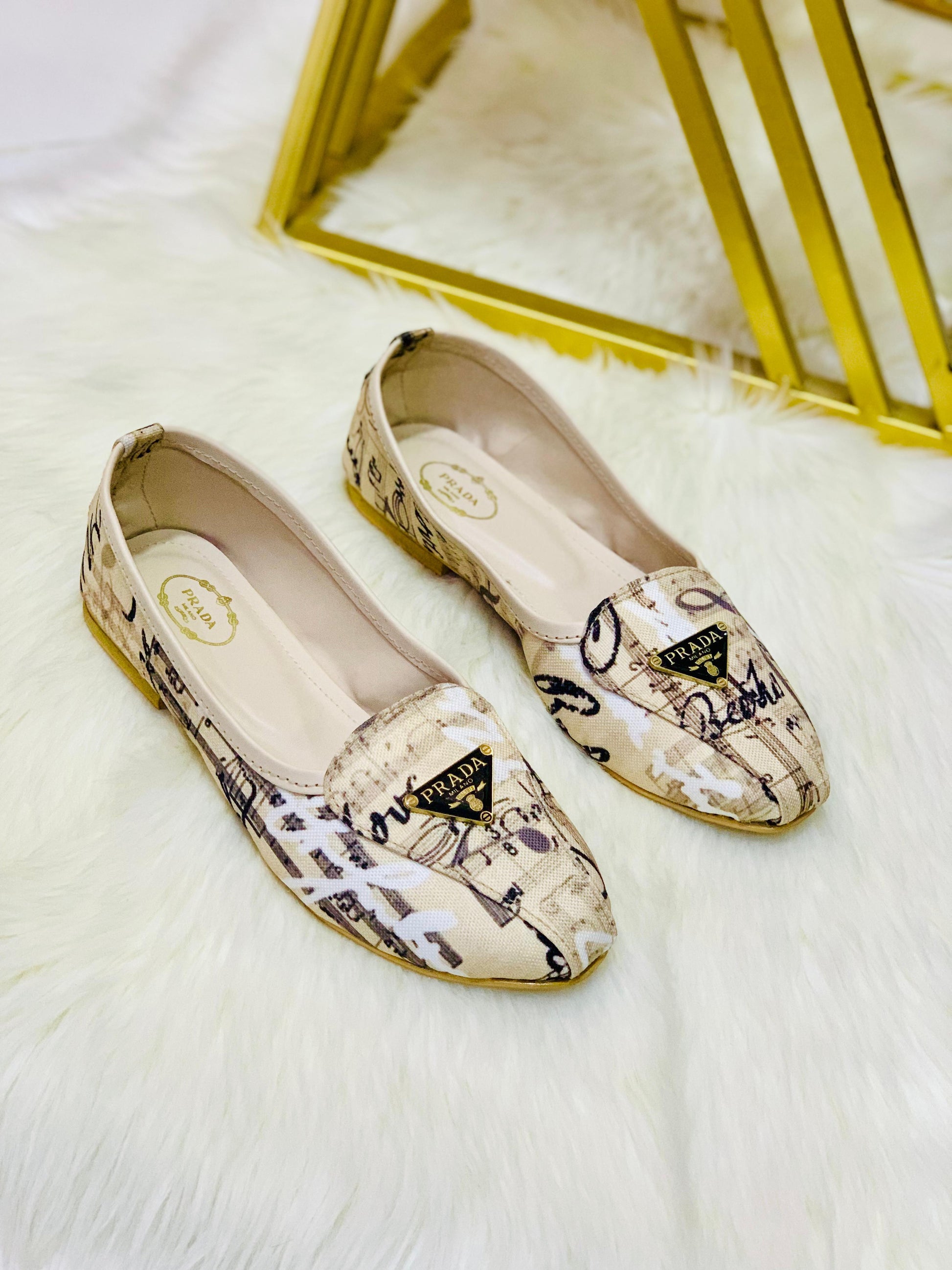 PRADA MILANO PUMP