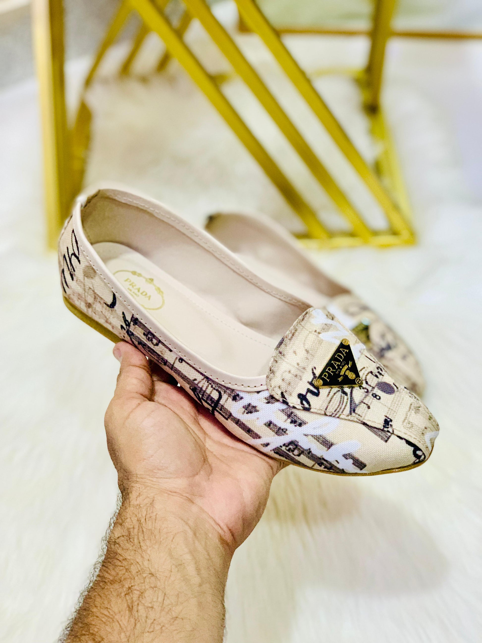 PRADA MILANO PUMP