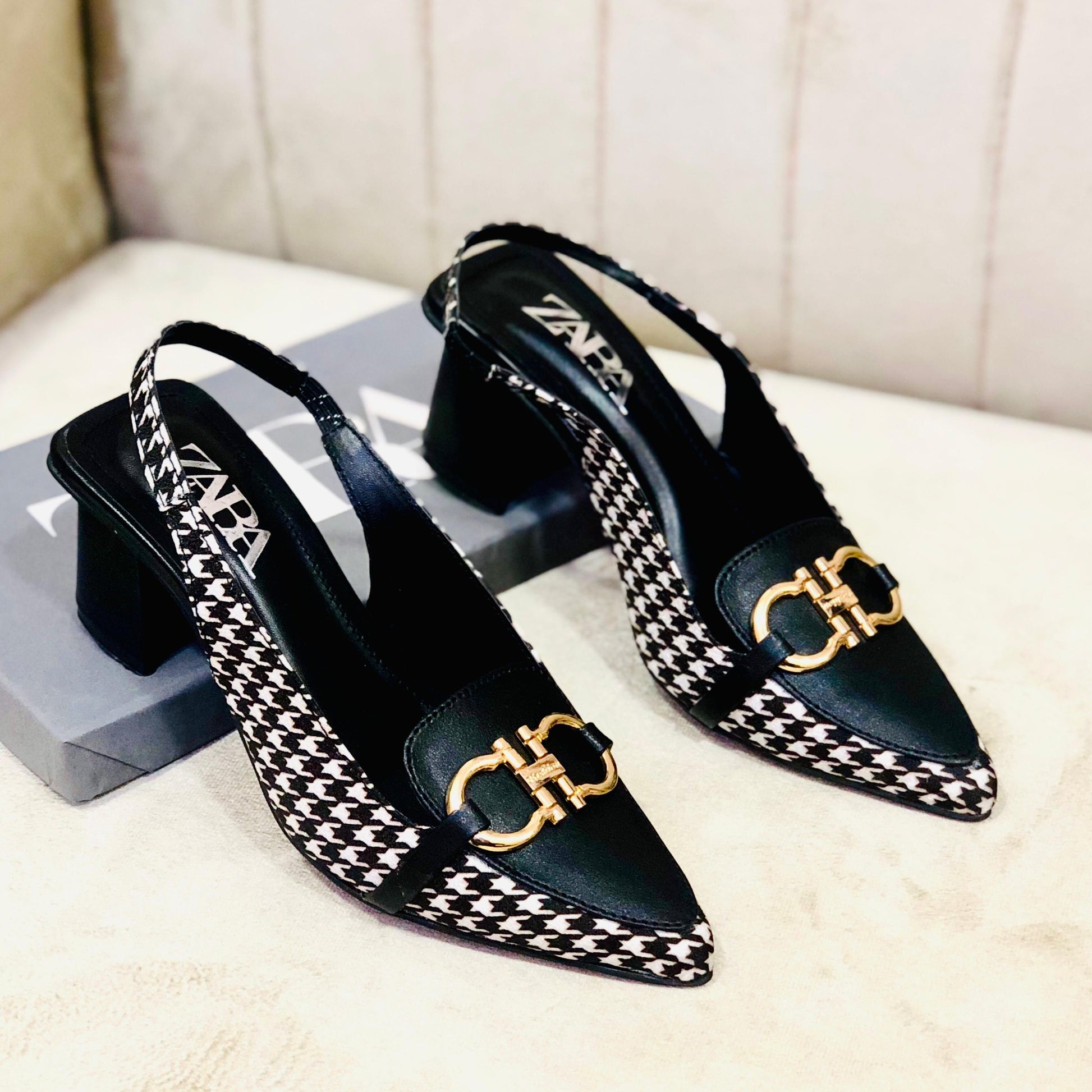 ZARA CHECK HEEL