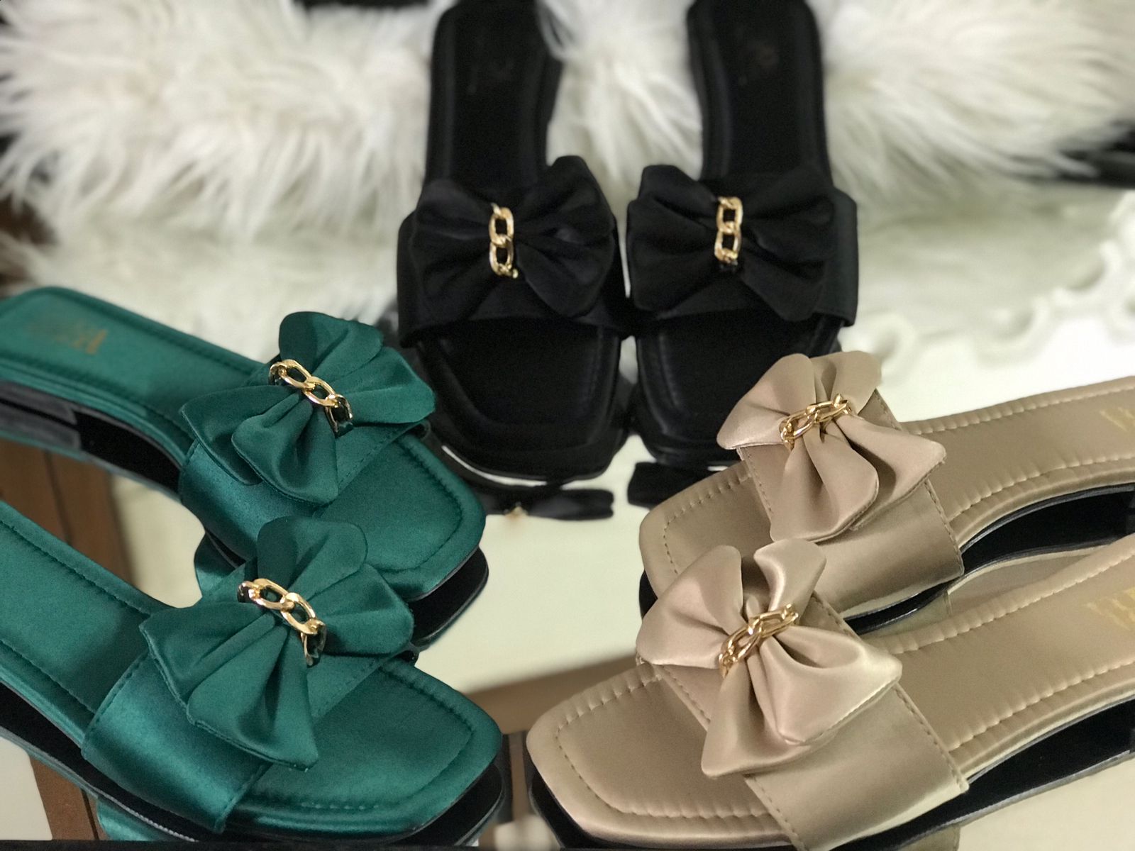 Z-a-r-a-Bow flat...