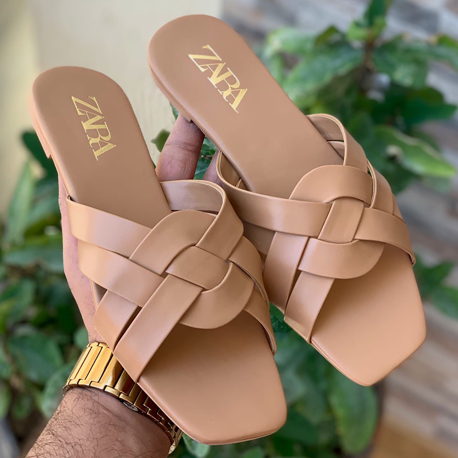 Z-a-r-a strappy