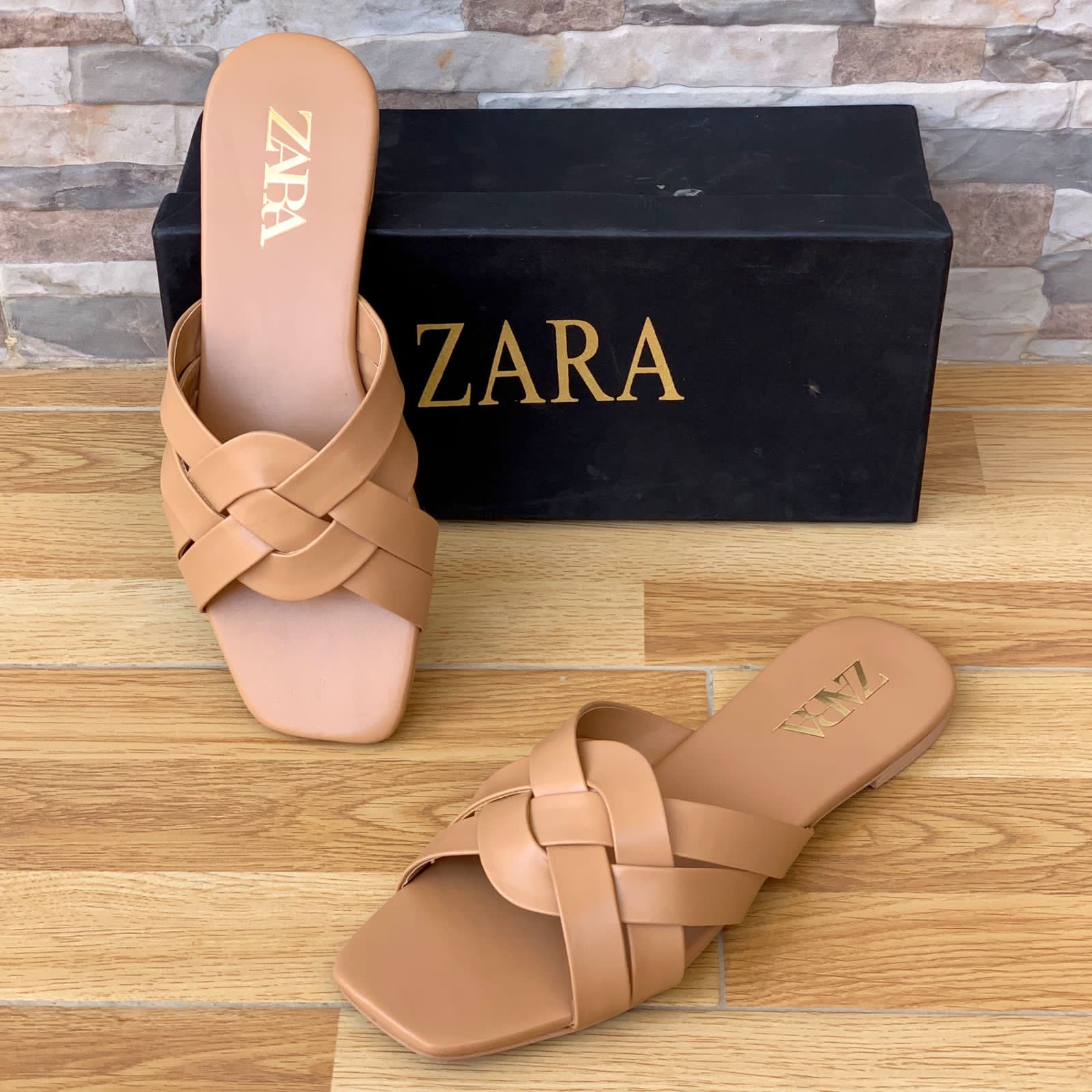 Z-a-r-a strappy